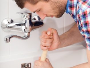 When-Its-Time-to-Get-Professional-Plumbing-Services-clogged
