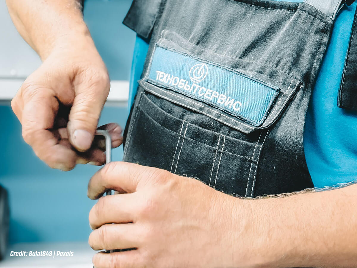 Access-to-Advanced-Equipment-and-Specialized-Tools